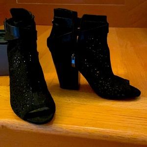 Vince Camino Black Sandals